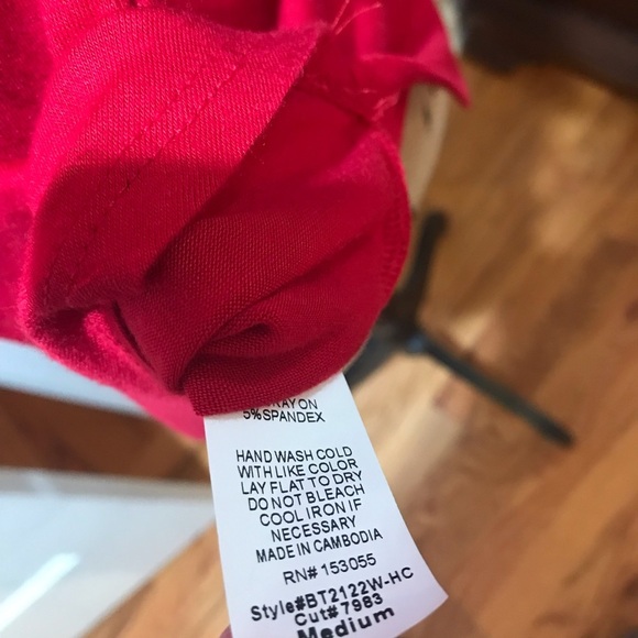 🌷WEST COAST LOVE Top - Picture 5 of 7